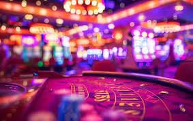 Antarmuka aplikasi senopati4 dengan menu kasino langsung dan opsi sportsbook